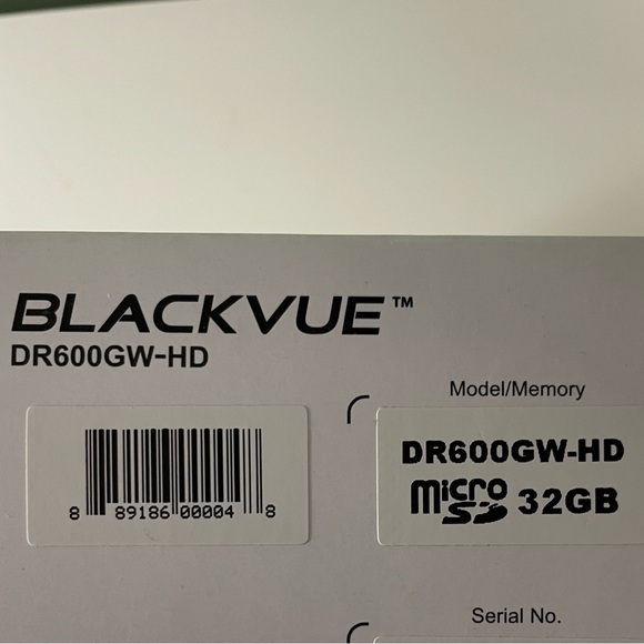 BlackVue Full HD Simple Wi-Fi Dashcam - 32GB - Picture 3 of 3